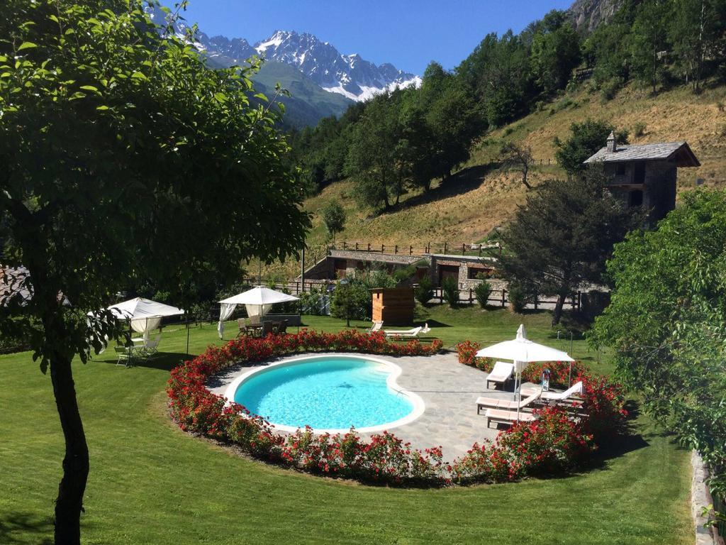 Le Petit Relais Hotel Valpelline Eksteriør billede